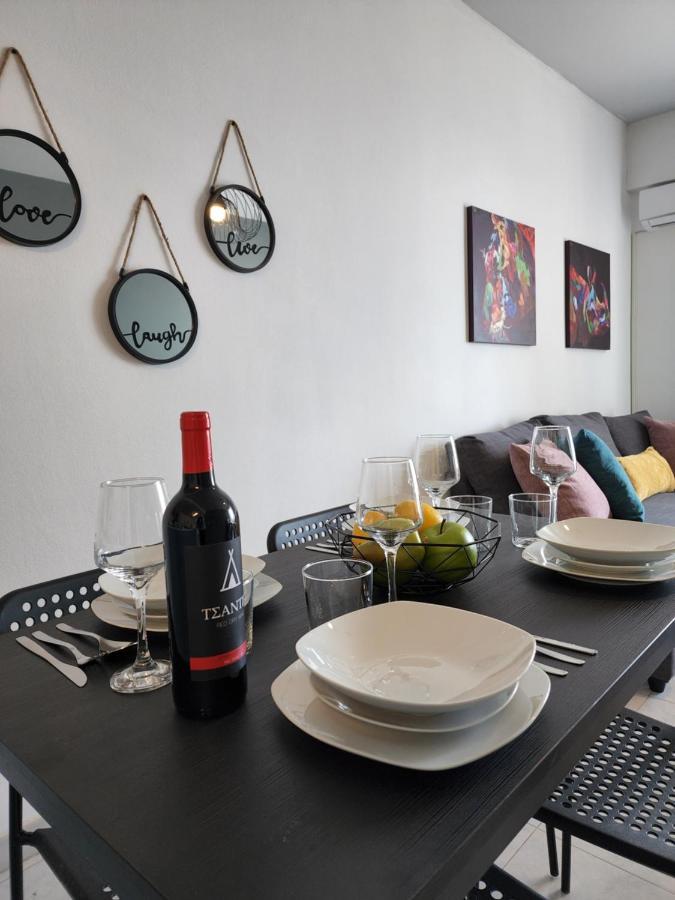 Kay'S City & Seaview One Bedroom Apartment Larnaca Exterior foto