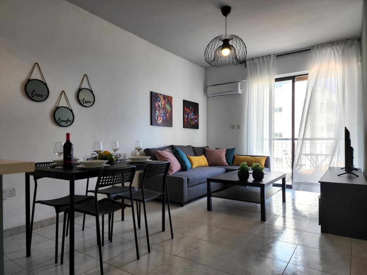 Kay'S City & Seaview One Bedroom Apartment Larnaca Exterior foto