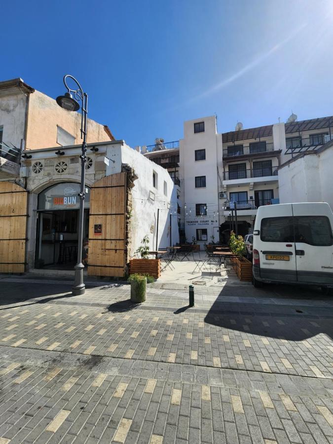 Kay'S City & Seaview One Bedroom Apartment Larnaca Exterior foto